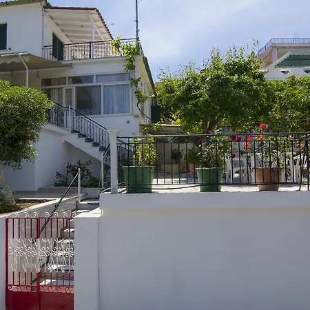 Katerina's - Maisonette Апартаменты *